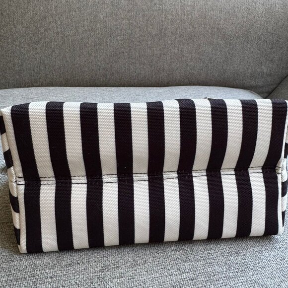 Alice + Olivia x Fabfitfun Pencil Make-up Pouch  Stripe Black New - Picture 7 of 10